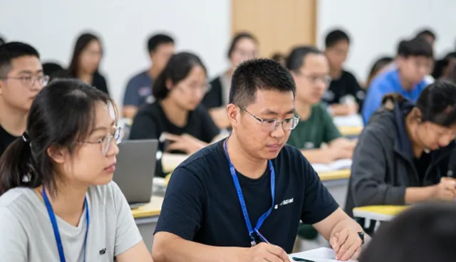 如何在实际中推动技术更新以提升售后服务质量